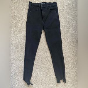 Frayed ankle Abercrombie & Fitch black denim 27/4 short